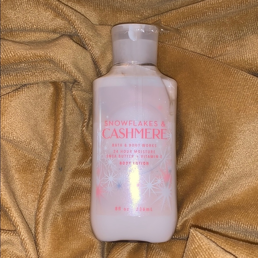 B&BW Snowflakes Cashmere Body Lotion